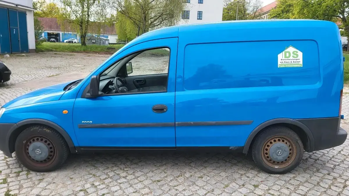 Usata Opel Combo 75 CV (55 kW) 2003 Blu Monovolume