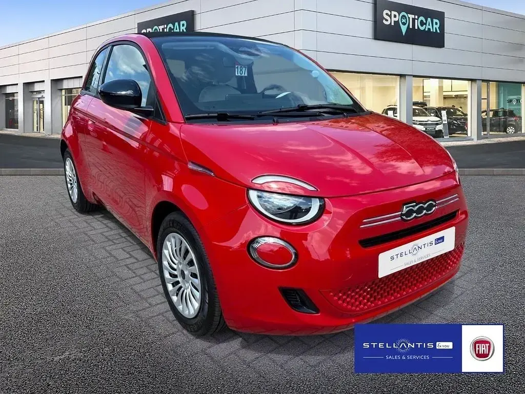 Neu Fiat 500 Pop 65 PS (47 kW) 2026 Rot Cabrio