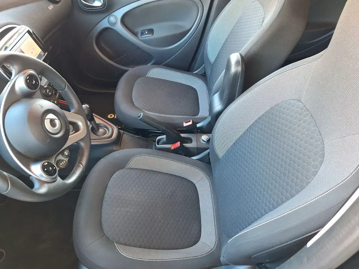 Gebraucht Smart ForFour Electric Drive 60 kW (82 PS) 2020 Schwarz Kleinwagen