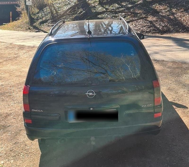 Gebraucht Opel Omega Edition 120 PS (88 kW) 2003 Schwarz Kombi