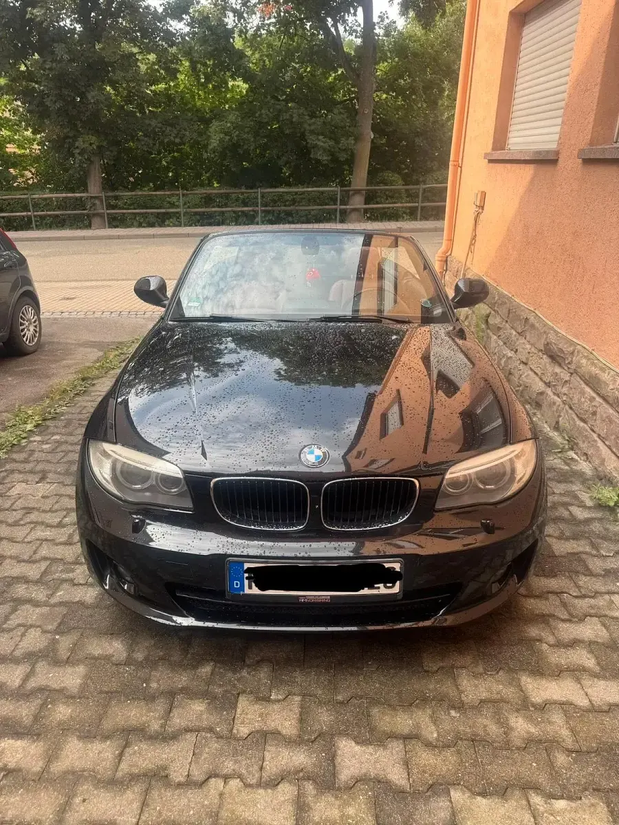 Gebraucht BMW 120 Cabriolet 177 PS (130 kW) 2011 Schwarz Cabrio