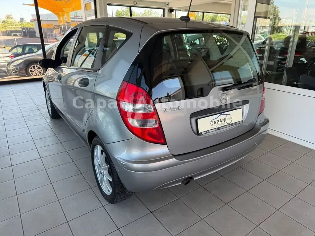 Gebraucht Mercedes A150 95 PS (69 kW) 2007 Kometgrau Limousine