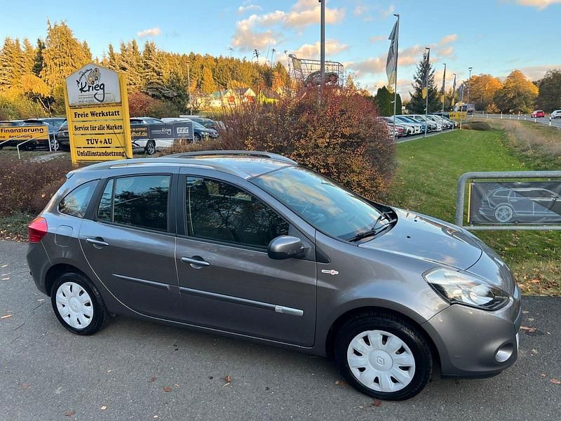Gebraucht Renault Clio GrandTour 103 PS (75 kW) 2013 Grau Kombi