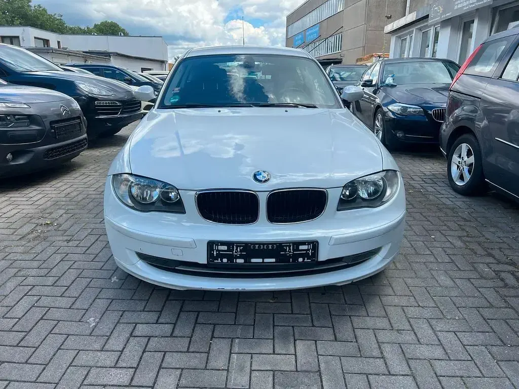 Gebraucht BMW 116 Advantage 122 PS (89 kW) 2008 Weiß Kleinwagen