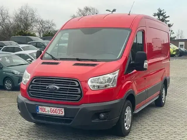 Używany Ford Transit Trend 131 KM (96 kW) 2018 Czerwony Minivan