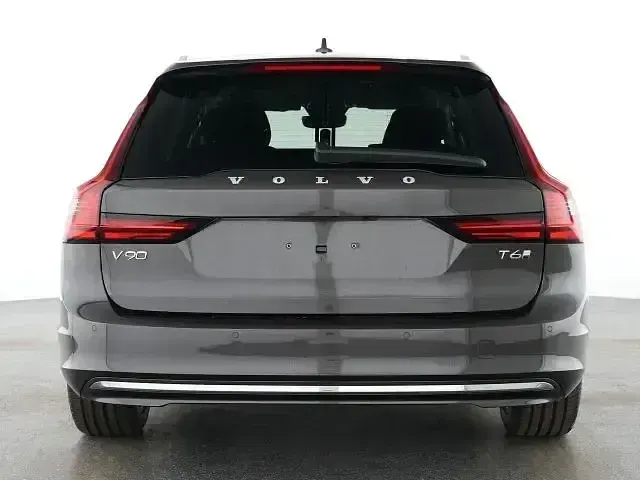 Gebraucht Volvo V90 Core 253 PS (186 kW) 2025 Grau Kombi
