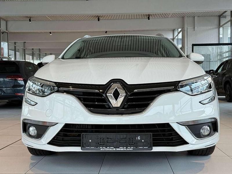 Gebraucht Renault Mégane GrandTour Experience 101 PS (74 kW) 2016 Weiß Kombi