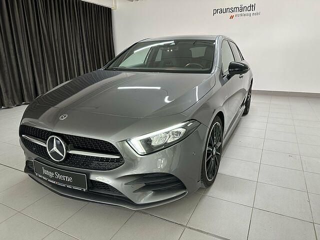 Gebraucht Mercedes A180 AMG 136 PS (100 kW) 2021 Grau Limousine