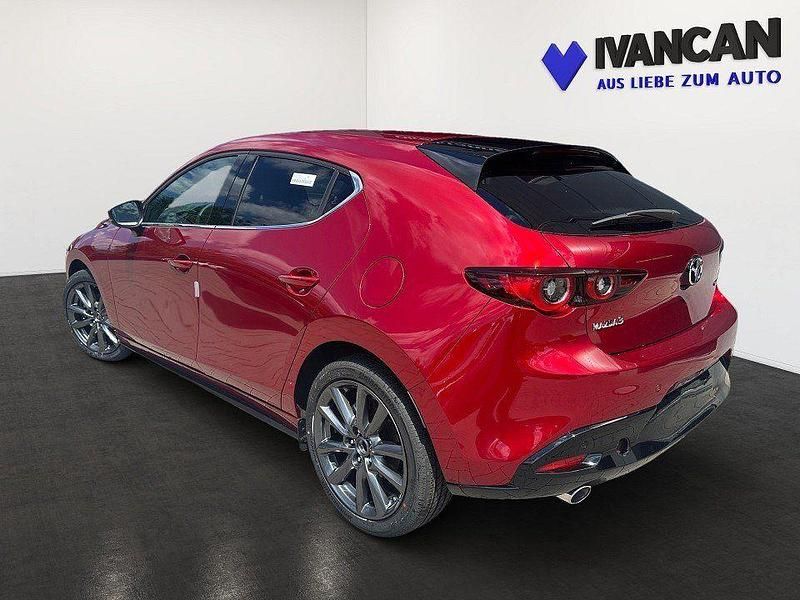 Gebraucht Mazda 3 Exclusive 140 PS (102 kW) 2025 Rot Limousine