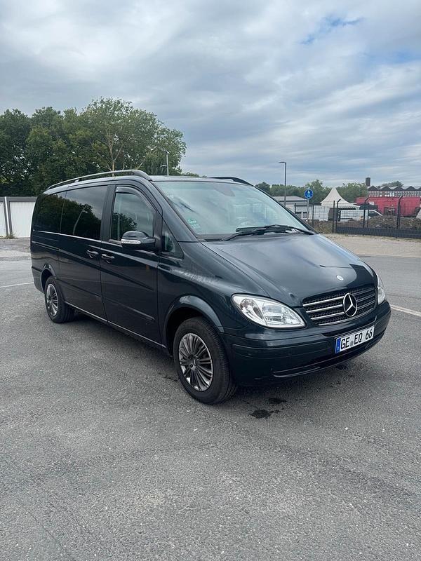 Grau Gebraucht 2006 Mercedes Viano Van / Kleinbus | 6.700 € (Fairer Preis) - Bild 1/4