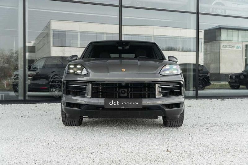 Gebraucht Porsche Cayenne 305 PS (224 kW) 2024 Grau SUV