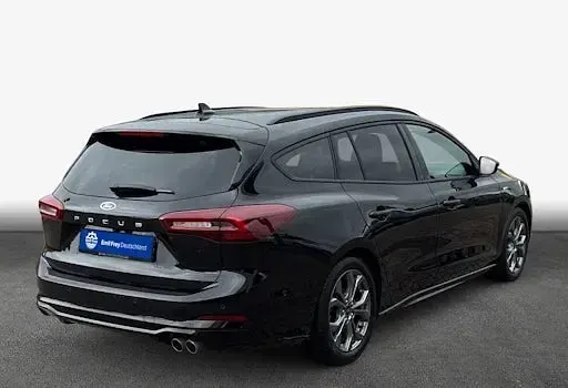 Gebraucht Ford Focus ST-Line X 115 PS (84 kW) 2025 Schwarz Kombi
