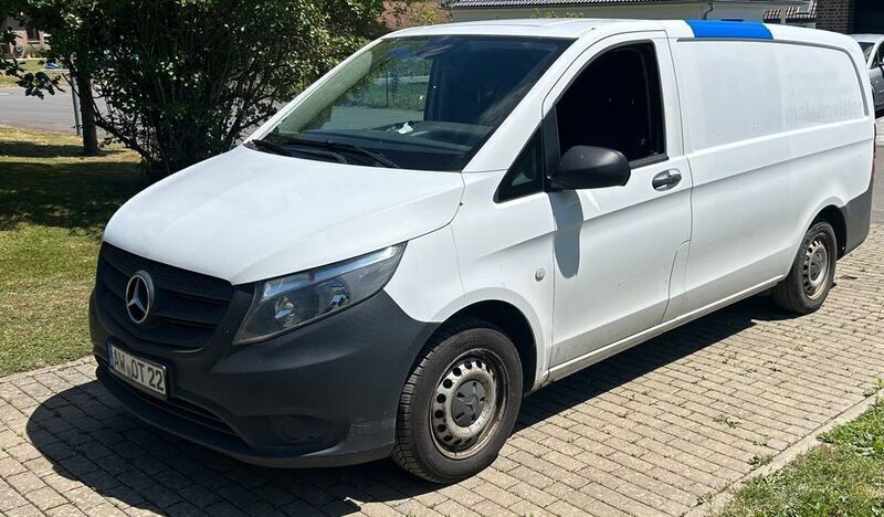 Weiß Gebraucht 2015 Mercedes Vito Van / Kleinbus | 9.999 € (Superpreis) - Bild 1/4