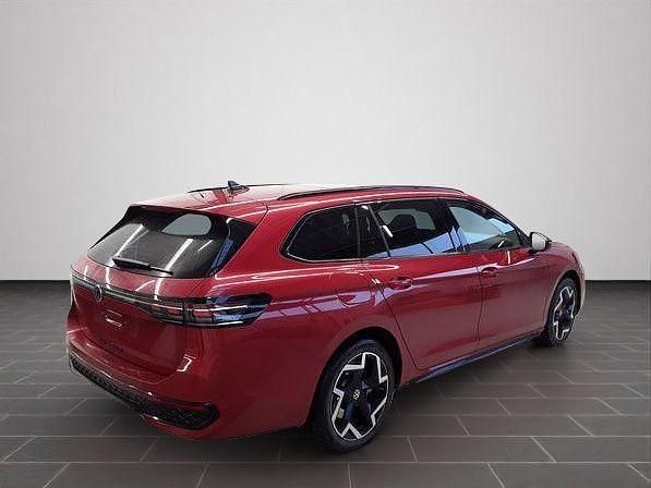 Gebraucht VW Passat 177 PS (130 kW) 2025 Chilirot metallic (metallic) Kombi