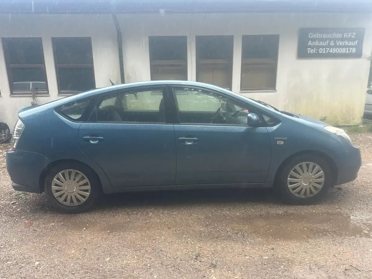 Gebraucht Toyota Prius 77 PS (56 kW) 2007 Blau Kleinwagen