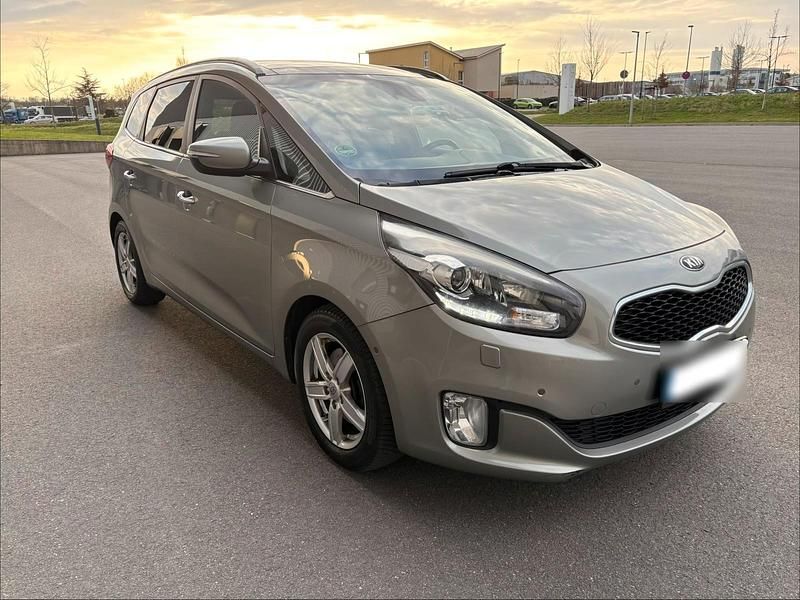 Gebraucht Kia Carens 136 PS (100 kW) 2015 Van / Kleinbus