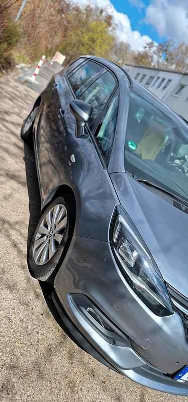 Gebraucht Opel Zafira 170 PS (125 kW) 2017 Grau Van / Kleinbus