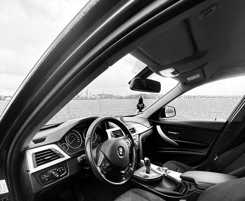 Gebraucht BMW 318 143 PS (105 kW) 2013 Kombi