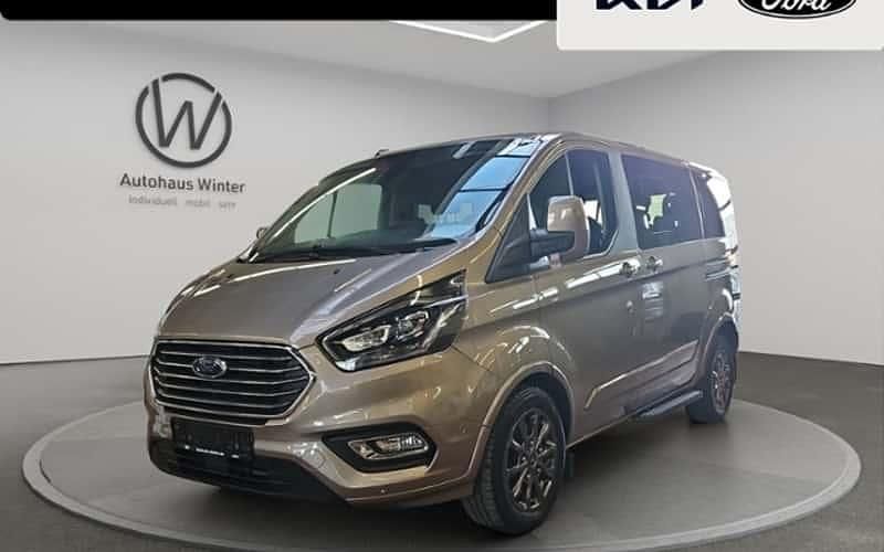 Silbern Gebraucht 2021 Ford Tourneo Titanium X Kombi | 38.469 € (Fairer Preis) - Bild 1/4