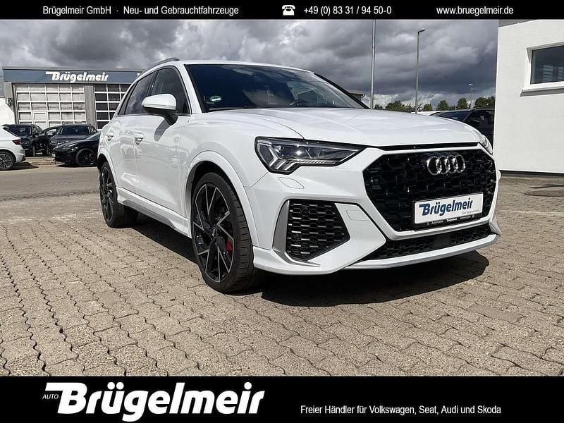Gletscherweiß Gebraucht 2020 Audi RS Q3 Sport SUV | 42.890 € (Guter Preis) - Bild 1/4