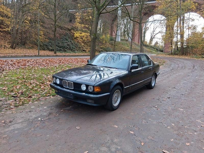 Gebraucht BMW 735 211 PS (155 kW) 1988 Schwarz Limousine