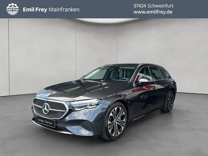 Grau Gebraucht 2024 Mercedes E300 Advanced Plus Kombi | 48.855 € (Superpreis) - Bild 1/4