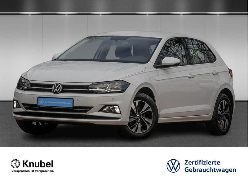 Weiß Gebraucht 2021 VW Polo Comfortline Limousine | 16.880 € (Fairer Preis) - Bild 1/4