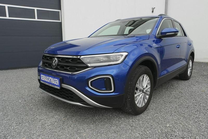 Blau Gebraucht 2022 VW T-Roc IQ Drive SUV | 18.900 € (Guter Preis) - Bild 1/4
