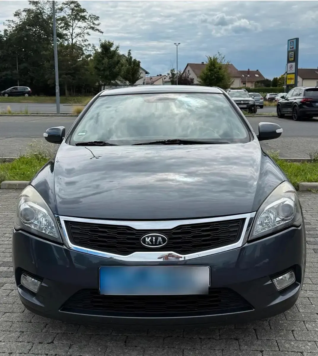 Gebraucht Kia Ceed 90 PS (66 kW) 2010 Grau Kleinwagen