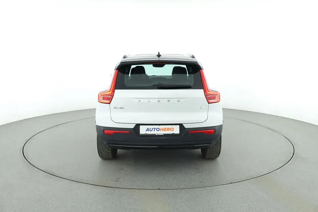 Gebraucht Volvo XC40 R-Design 82 PS (60 kW) 2021 Weiß SUV