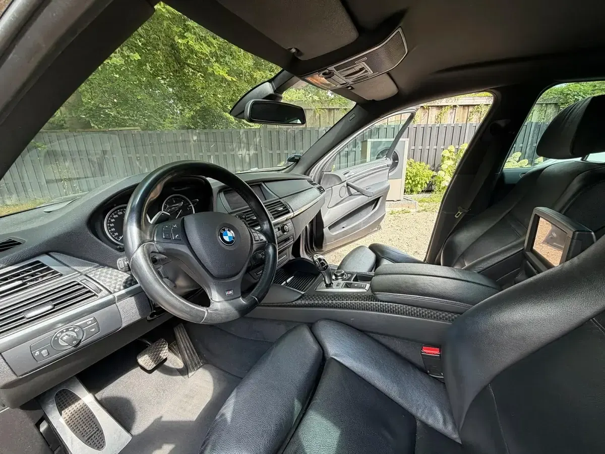 Gebraucht BMW X6 M50 381 PS (280 kW) 2012 Schwarz SUV