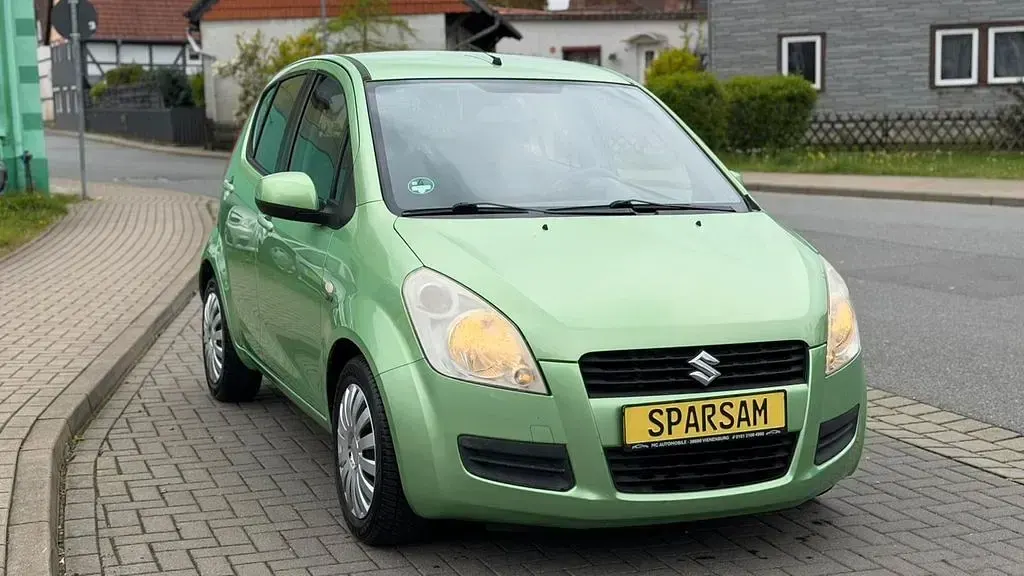 Gebraucht Suzuki Splash Basic 65 PS (47 kW) 2008 Grün Kleinwagen