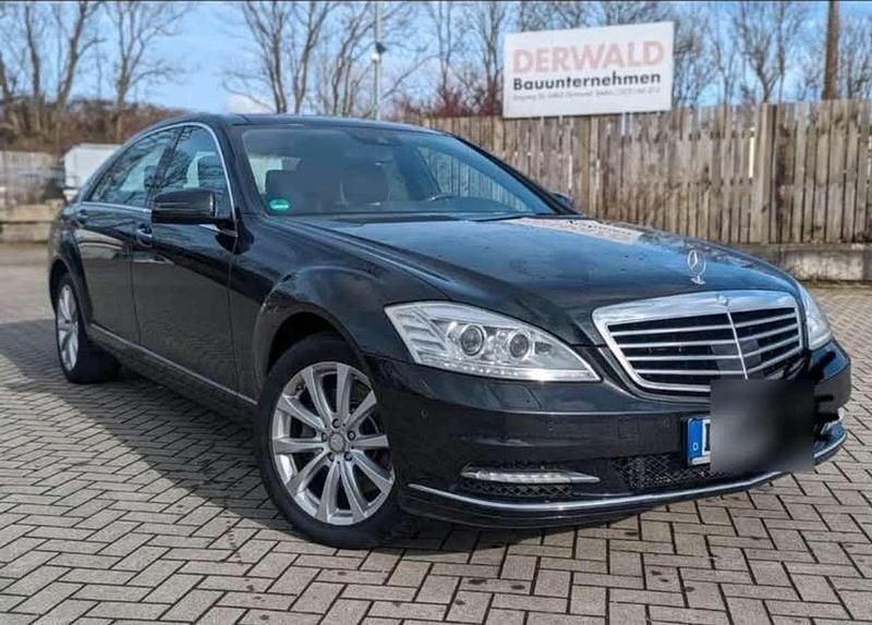 Schwarz Gebraucht 2012 Mercedes S350 Limousine | 14.800 € (Superpreis) - Bild 1/4