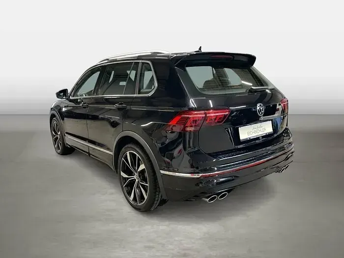 Second-hand VW Tiguan R 320 CP (235 kW) 2023 Negru SUV