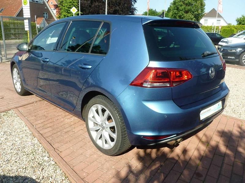 Gebraucht VW Golf VII Highline 140 PS (102 kW) 2013 Pacific blue metallic Limousine