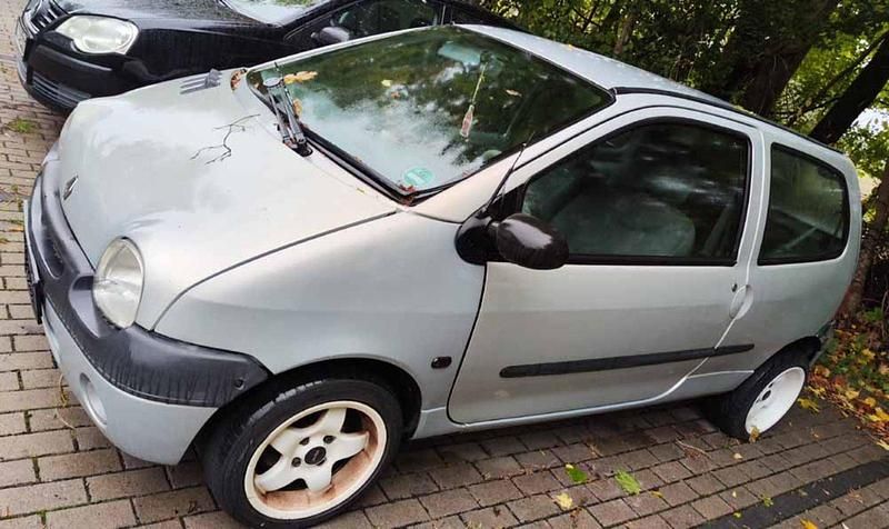 Silber Gebraucht 2004 Renault Twingo Kleinwagen | 350 € - Bild 1/4