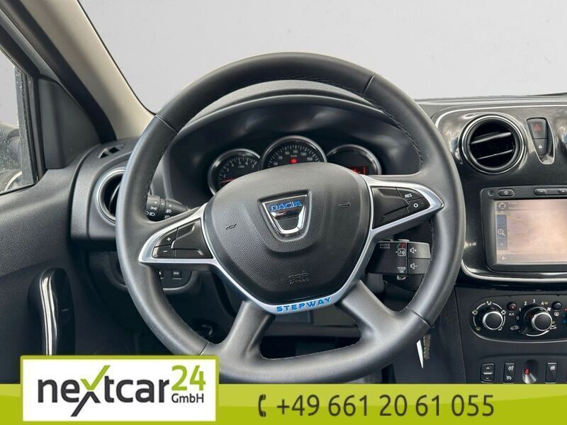 Gebraucht Dacia Sandero Celebration 90 PS (66 kW) 2019 Weiß Kleinwagen