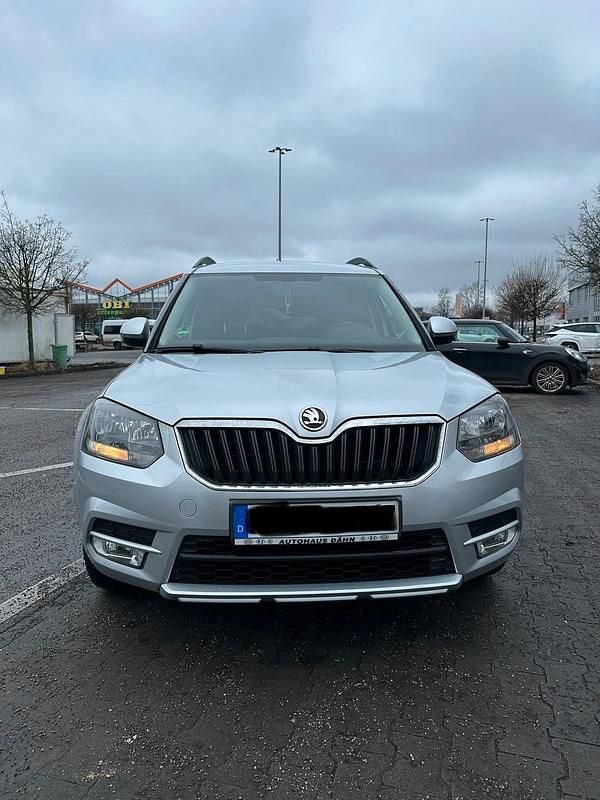 Gebraucht Skoda Yeti 105 PS (77 kW) 2014 Silber SUV