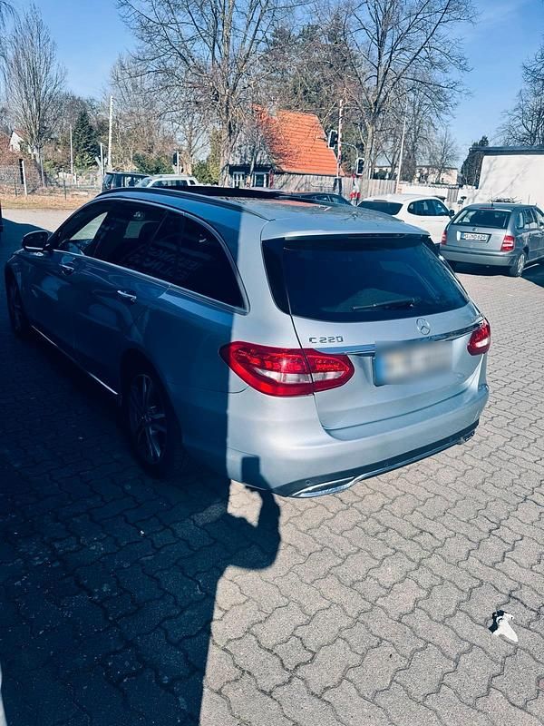 Gebraucht Mercedes 220 170 PS (125 kW) 2014 Silber Kombi