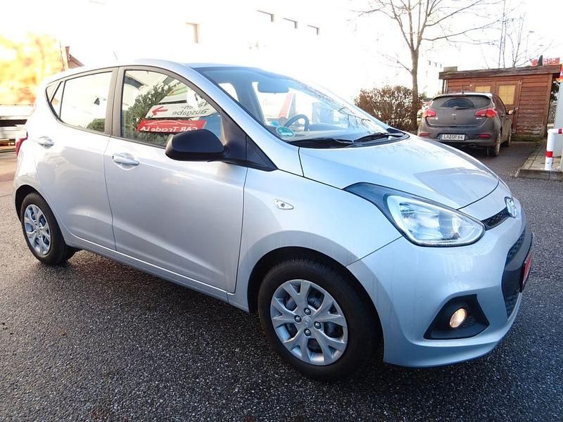 Silber Gebraucht 2014 Hyundai i10 Classic Kleinwagen | 5.900 € (Guter Preis) - Bild 1/4