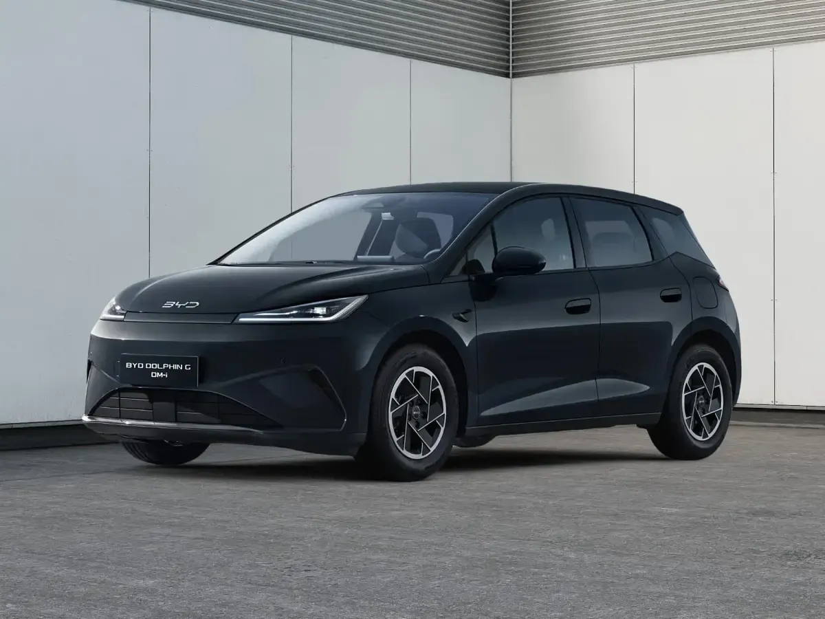 Neu BYD Dolphin Active 128 kW (175 PS) 2026 Obsidian black Kleinwagen