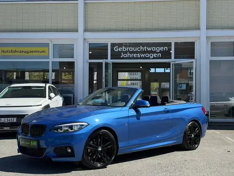 Gebraucht BMW 220 184 PS (135 kW) 2021 Estorilblau 2 metallic Cabrio