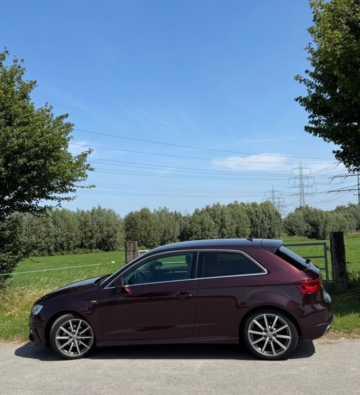 Braun Gebraucht 2014 Audi A3 S-Line Limousine | 11.490 € (Superpreis) - Bild 1/4