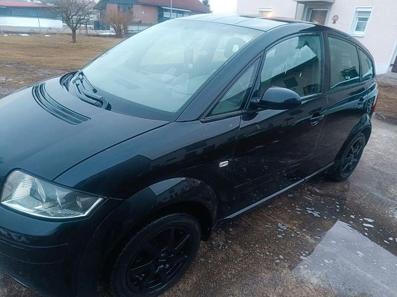Gebraucht Audi A2 75 PS (55 kW) 2003 Schwarz Kleinwagen