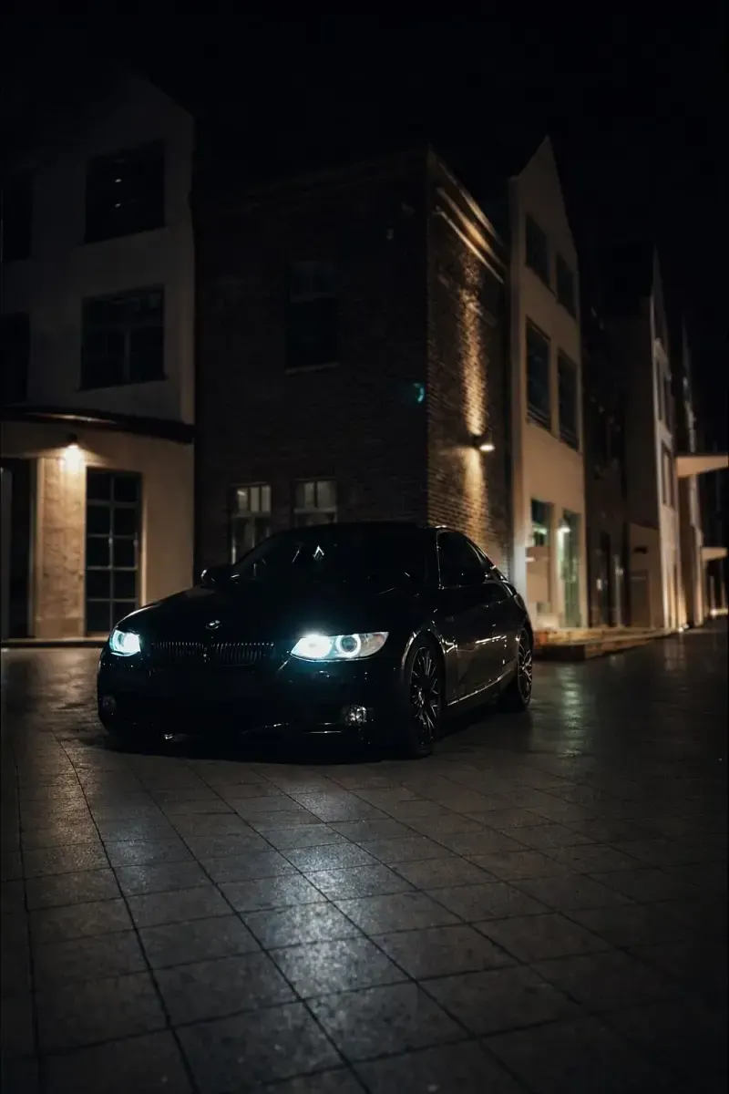 Gebraucht BMW 325 192 PS (141 kW) 2010 Schwarz Coupé