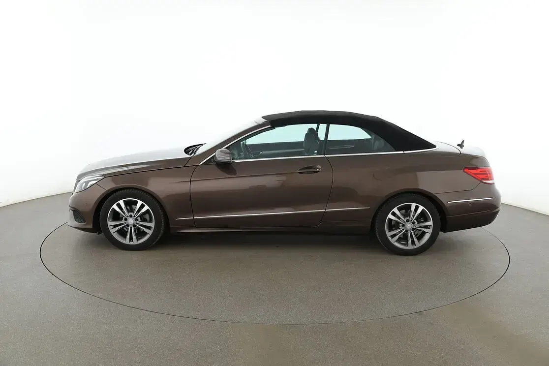Usado Mercedes E200 184 CV (135 kW) 2016 Marrón Descapotable