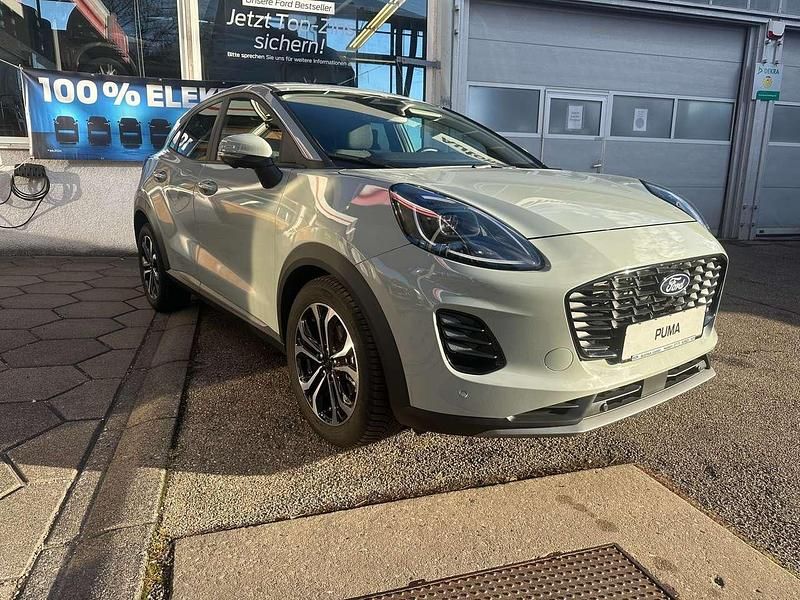 Gebraucht Ford Puma Titanium 125 PS (91 kW) 2025 Cactus gray SUV