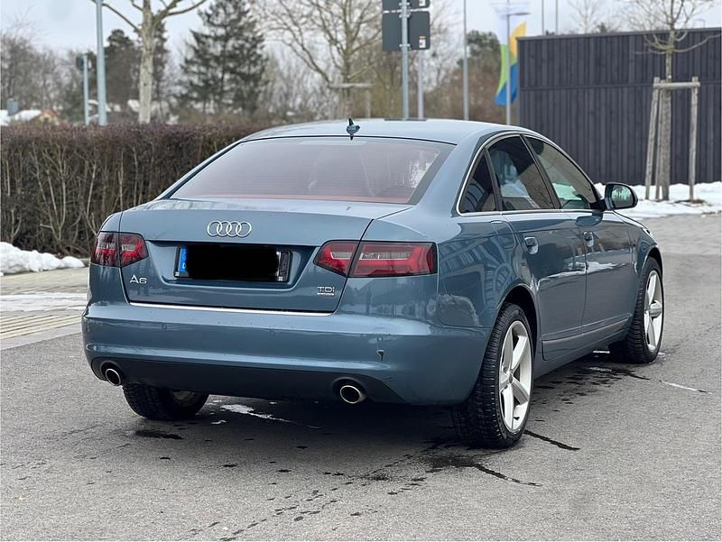 Używany Audi A6 239 KM (175 kW) 2010 Niebieski Sedan/Limuzyna