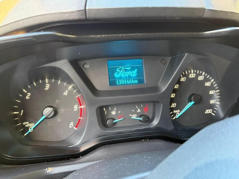 Gebraucht Ford Transit Custom 105 PS (77 kW) 2018 Weiß Van / Kleinbus