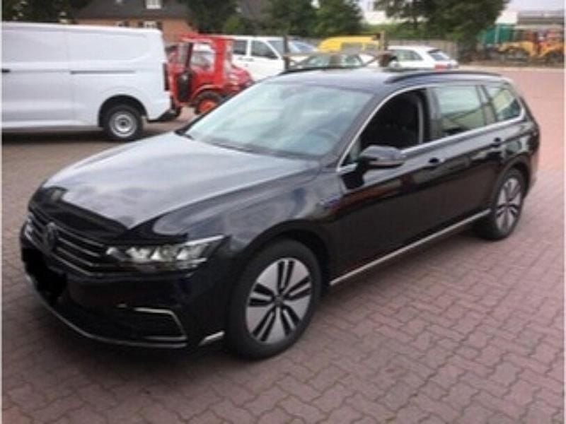 Schwarz Gebraucht 2021 VW Passat Business Kombi | 25.210 € (Fairer Preis) - Bild 1/1